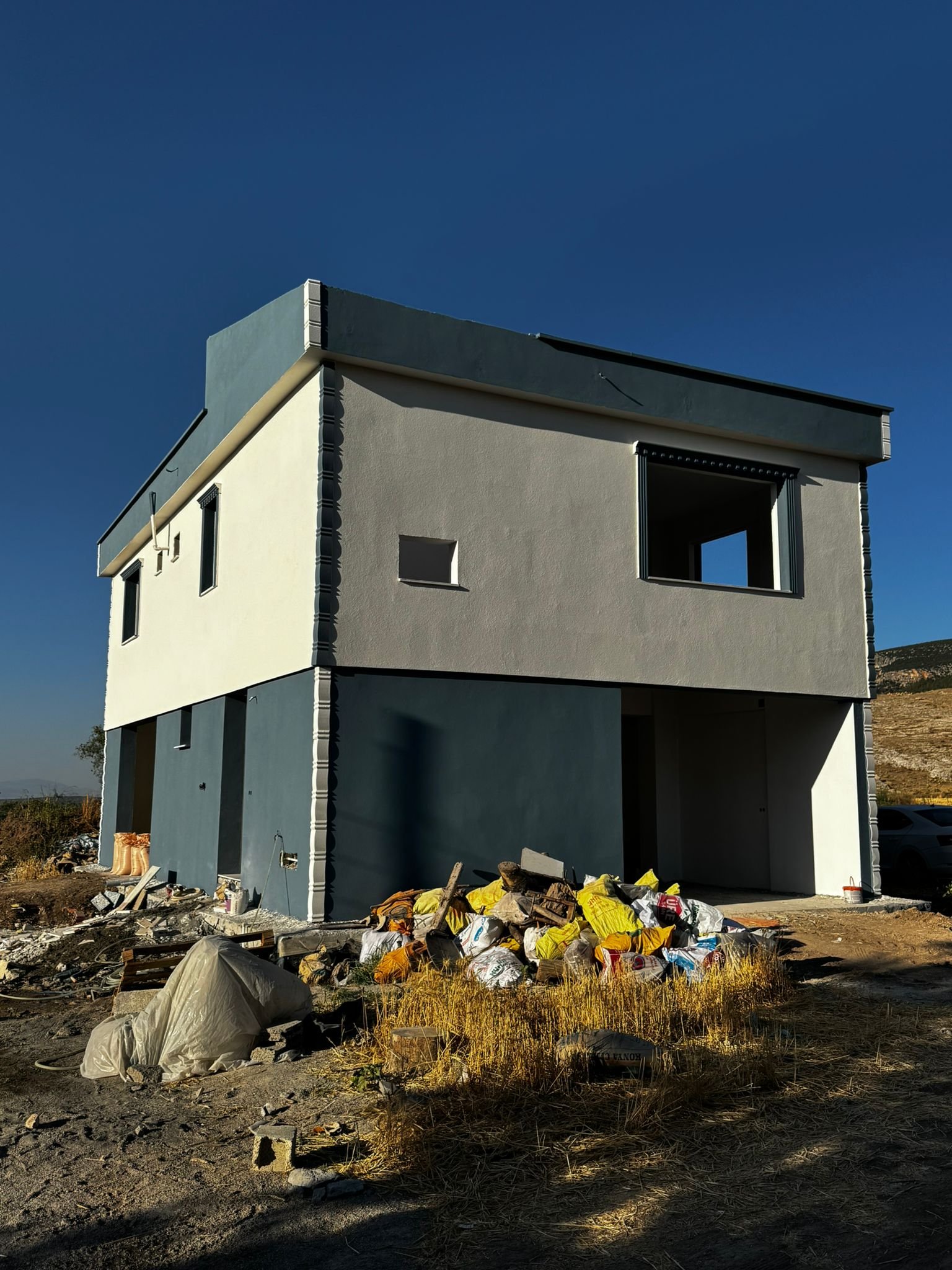 Tamamlanmış Modern Yapı